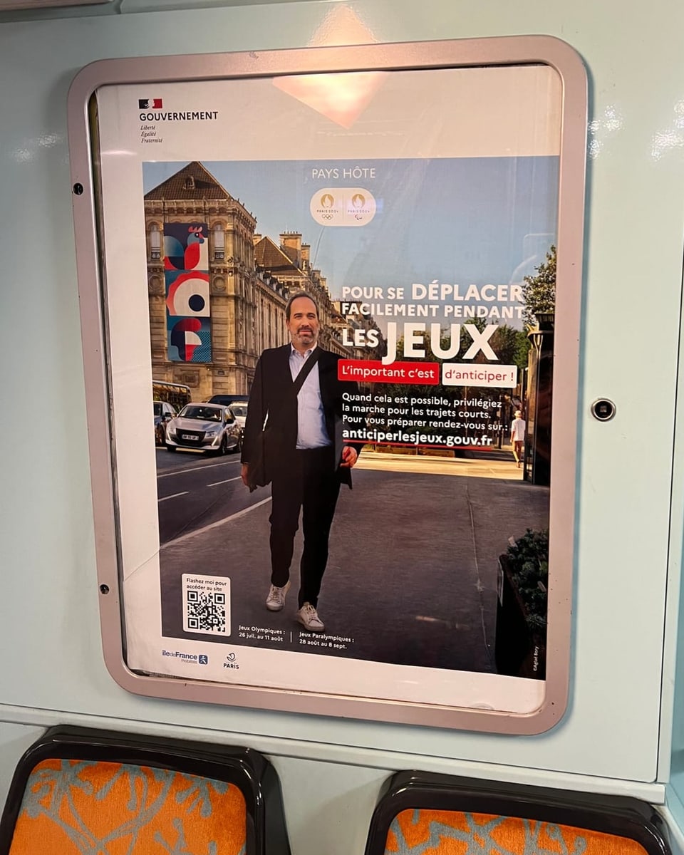 Paris 2024: Plakat in der RER