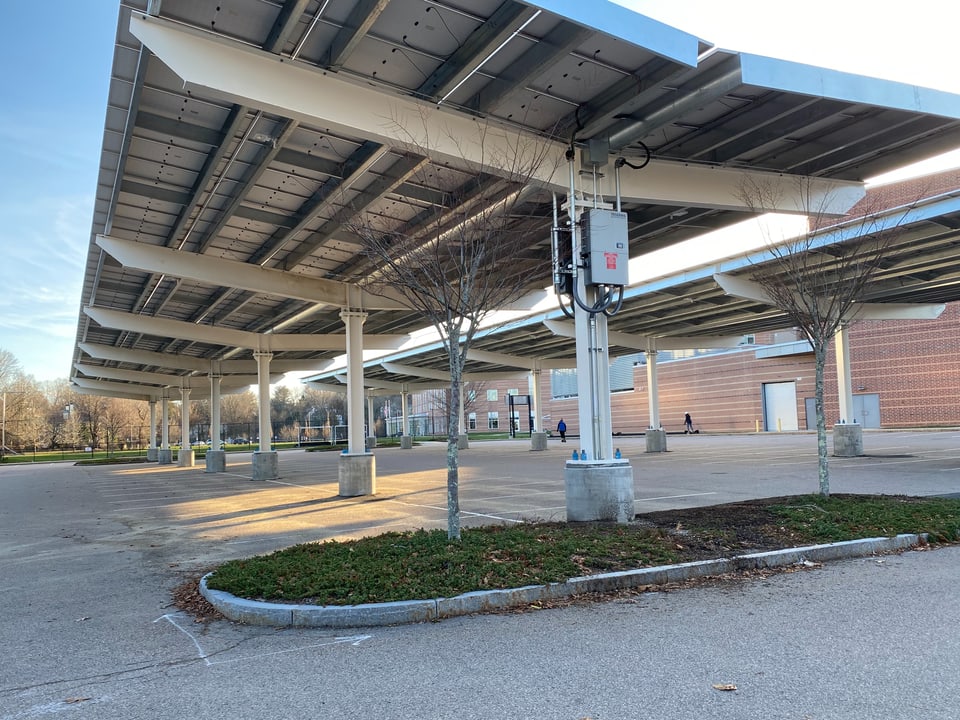 Solaranlage auf US-Parkplatz