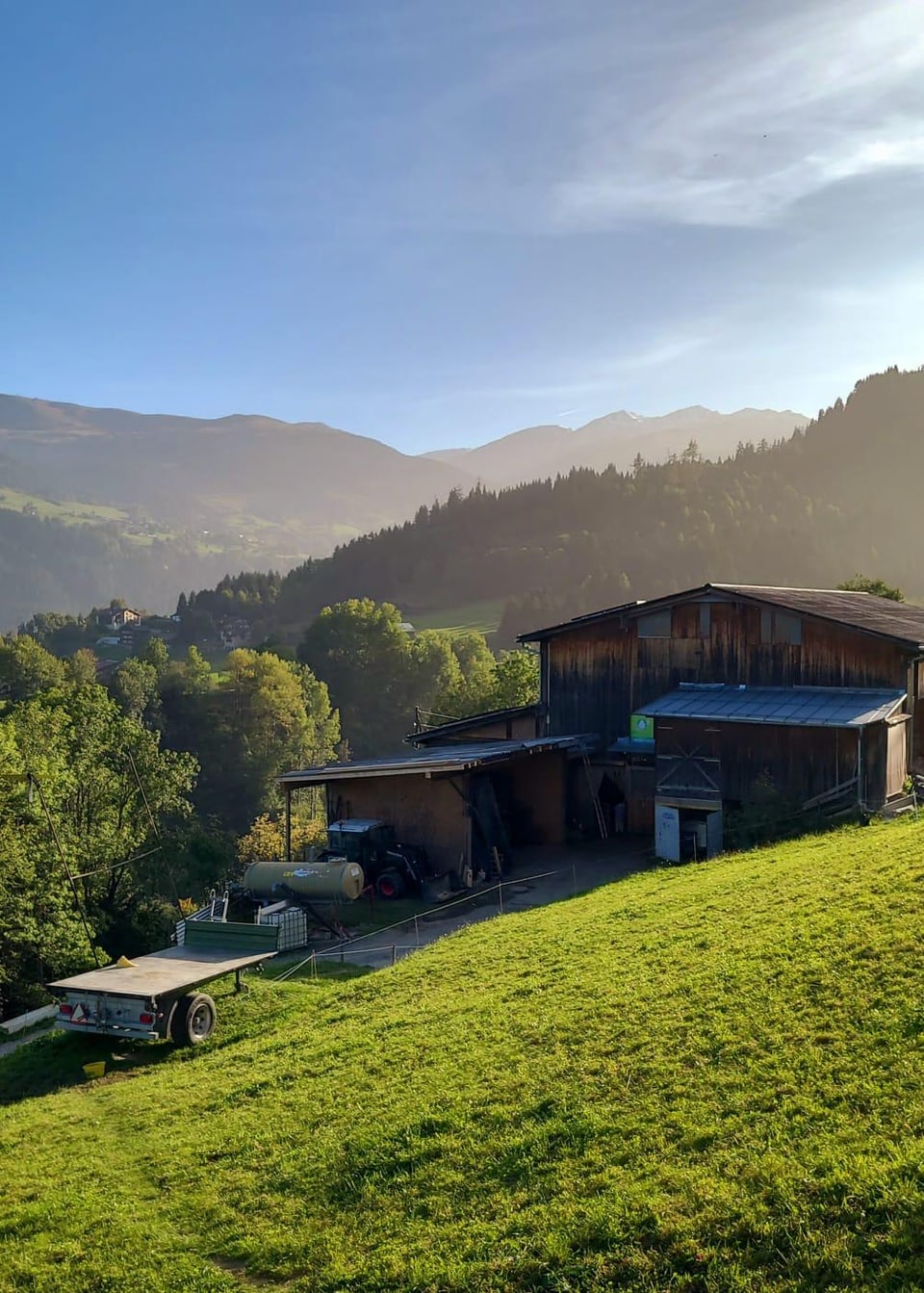 Panorama mit Stall von Rico Schlosser.