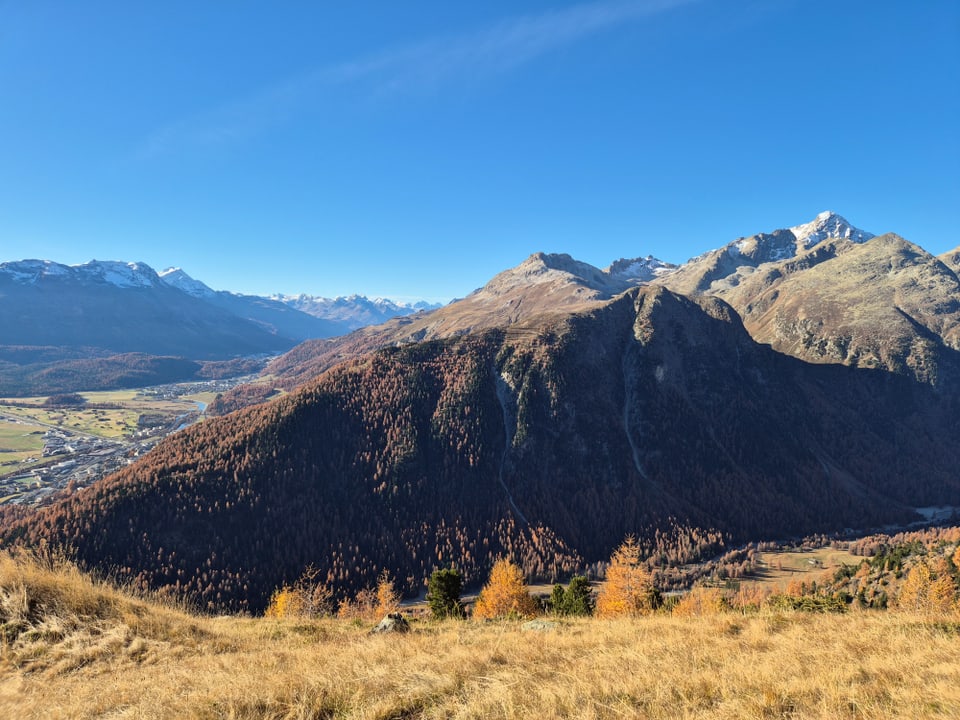 Schöne BergLandschaft im Engadin