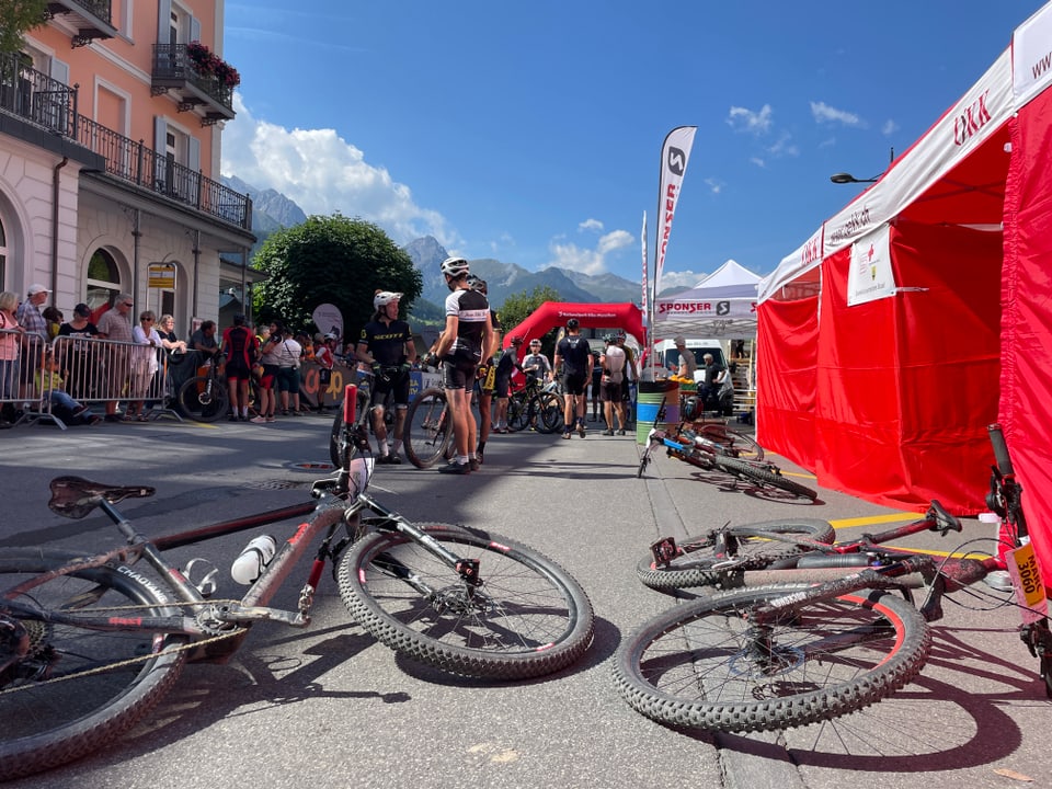 Bike MArathon: Ziel in Scuol