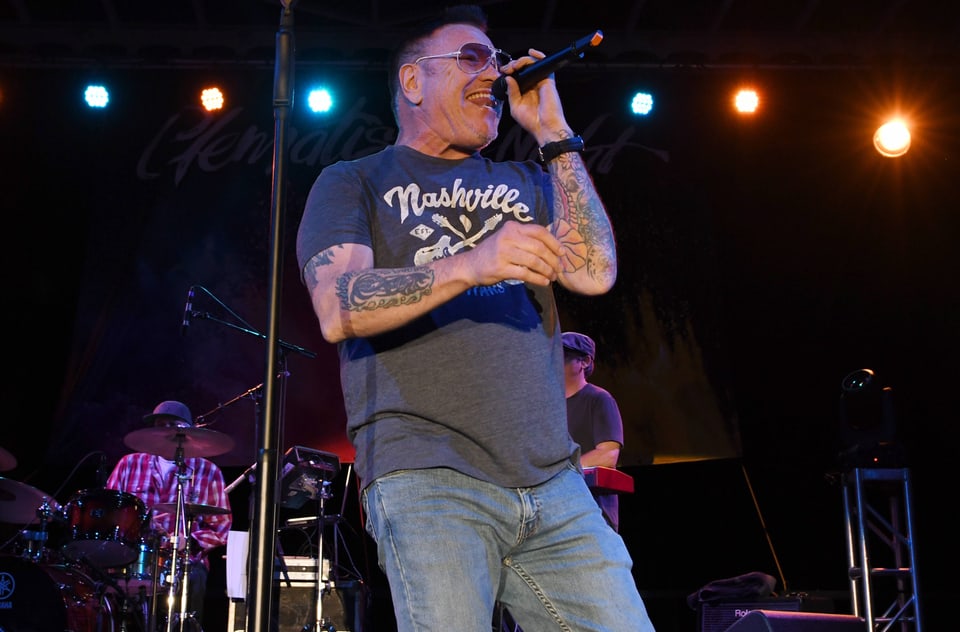 Steve Harwell bei einem Smash-Mouth-Gig im Jahr 2020.