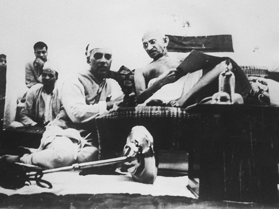 Gandhi in einer Aufnahme von 1942