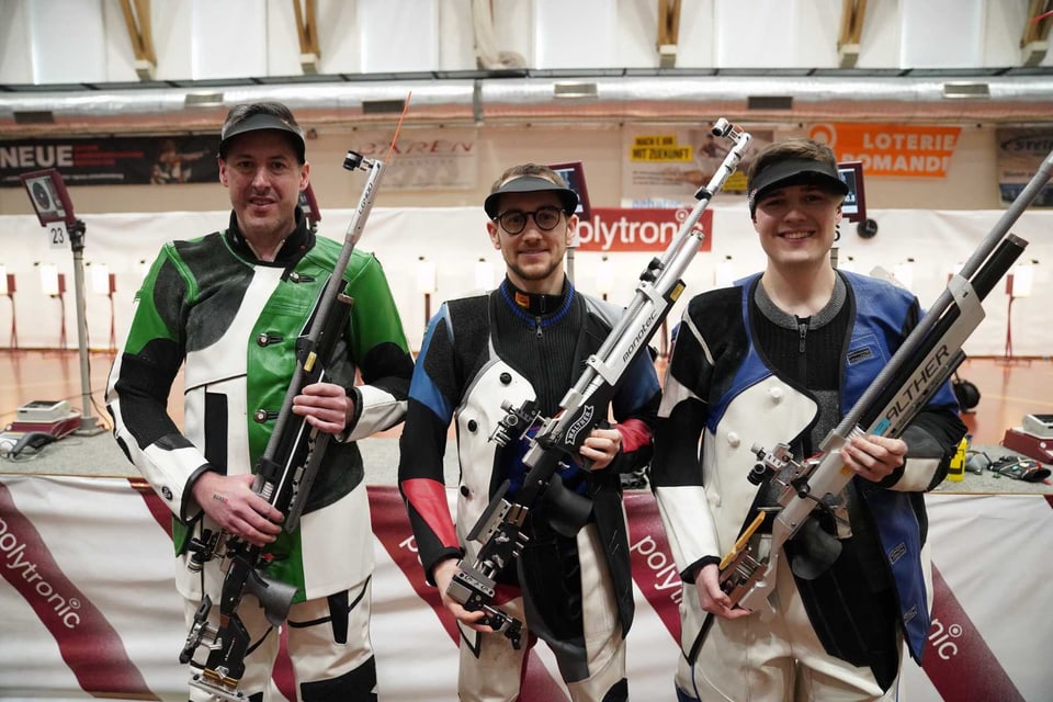 Podest der Männer 10m Sportschützen Luftgewehr.