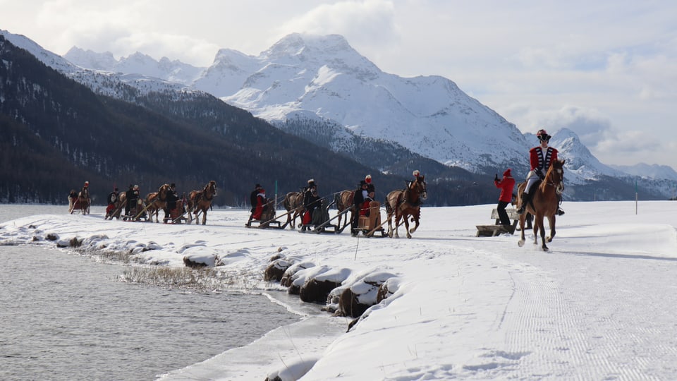 Bräuche und Traditionen in Graubünden: Schlitteda