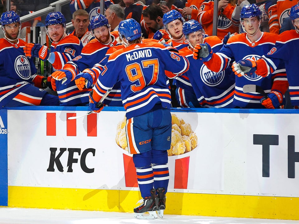 Die Edmonton Oilers mit Superstar Connor McDavid.