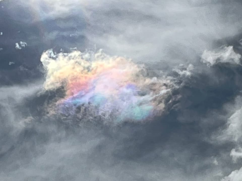 Irisierende Wolke über der Vorder Höhi/SG
