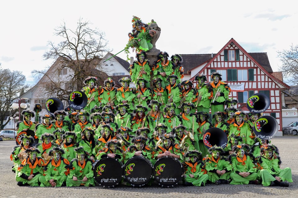 Gruppenbild der Guggenmusig.