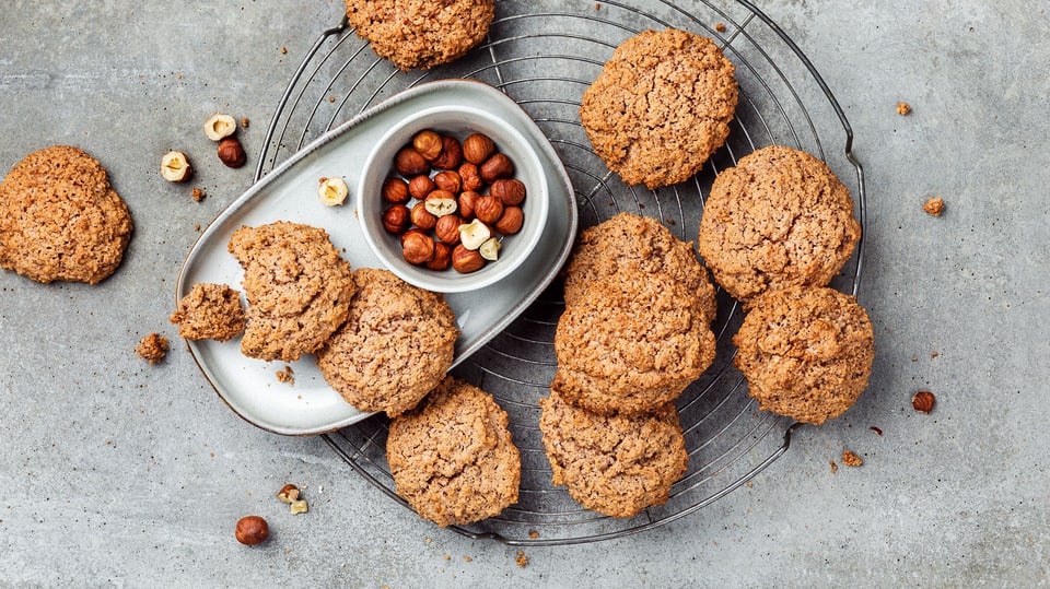 Puglinas ist ein Rezept aus Sent in Graubünden. Rezept Puglinas da Sent. Puglinas da Sent sind Kekse aus dem Engadin.