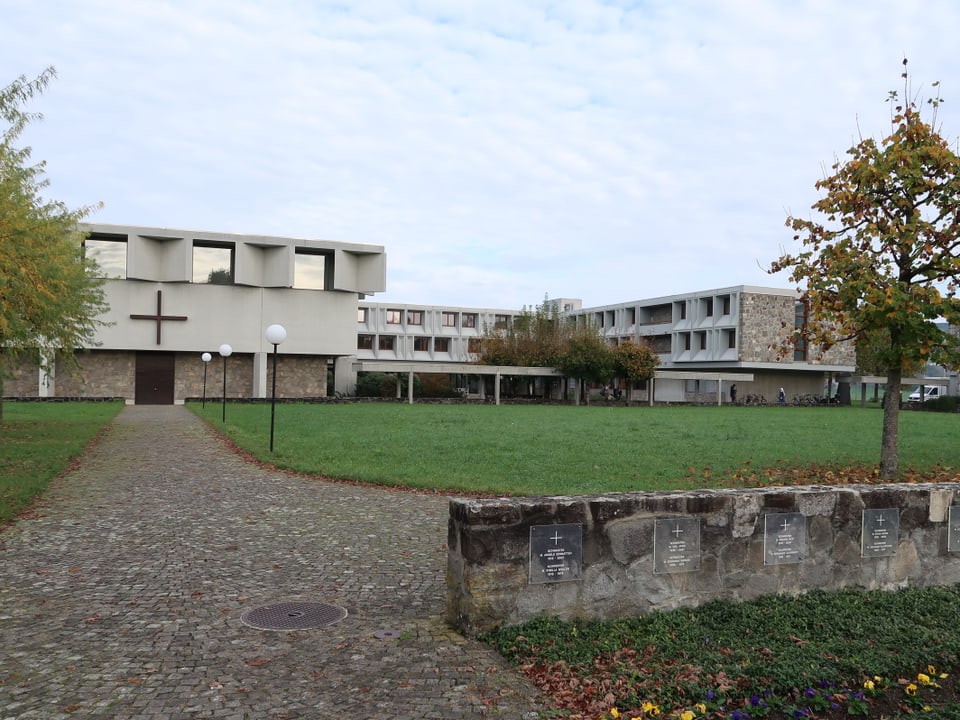 Das Kloster Baldegg sieht nicht aus wie ein Kloster. Es ist ein moderner Betonbau.