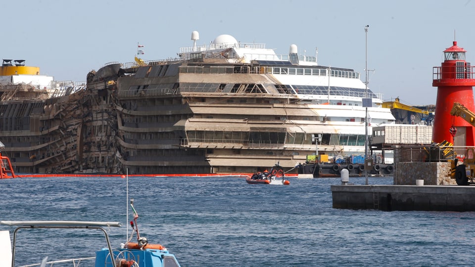 Wrack der Costa Concordia.