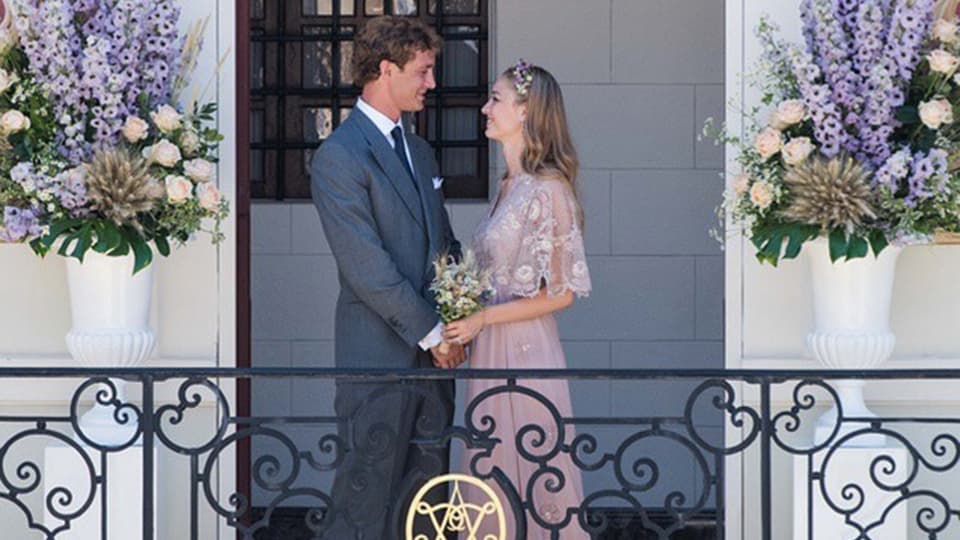 Royal Erstes Foto der Casiraghi Hochzeit aufgetaucht Glanz