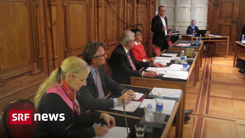 Zentralschweiz Parlament Kürzt Luzerner Stadtregierung Den Lohn News Srf 