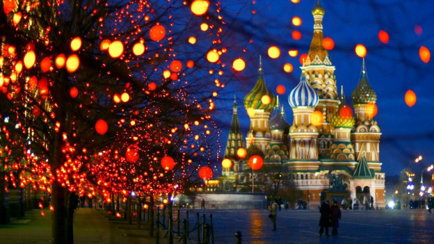 Стол на новый год в россии